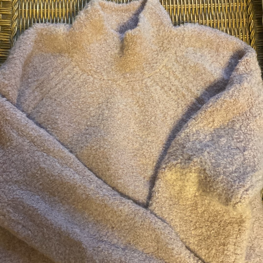 Gap dusty rose funnel neck sweater size large. - Picture 2 of 3